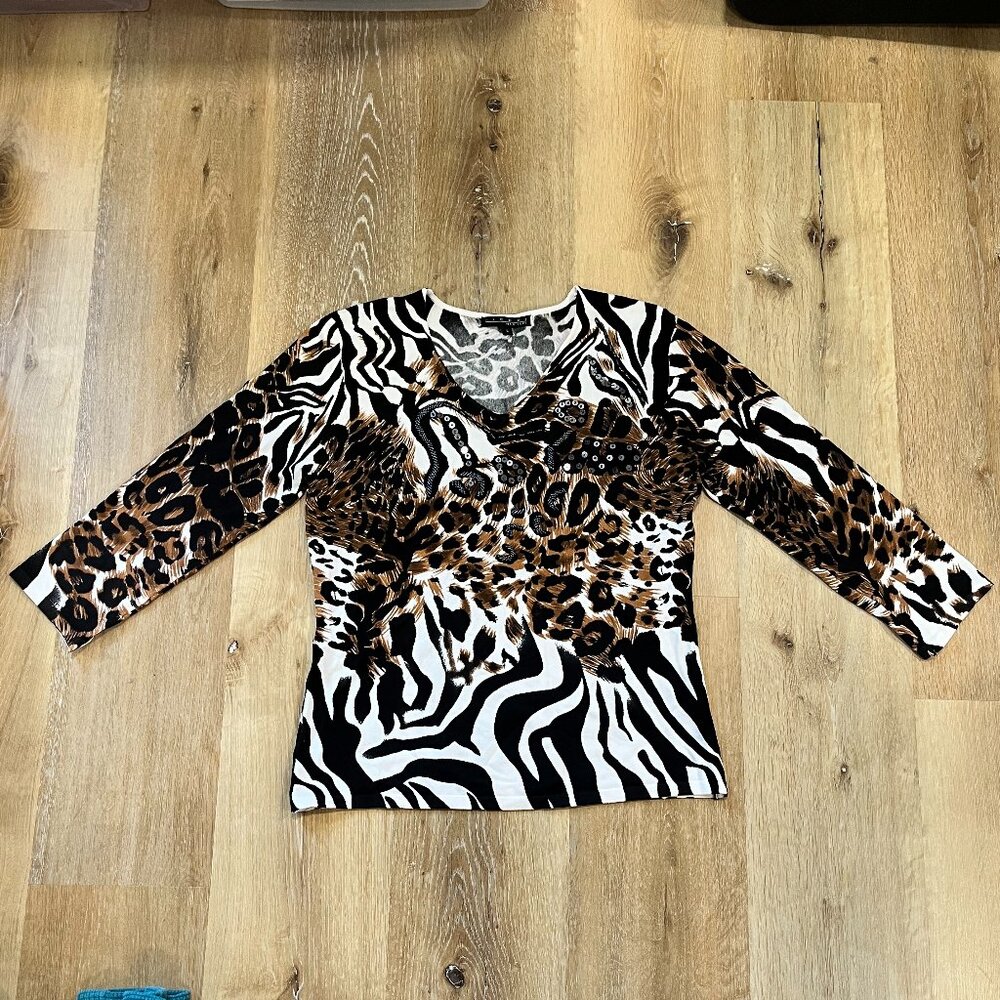 PIERRI NEW YORK Womens size M/L Top